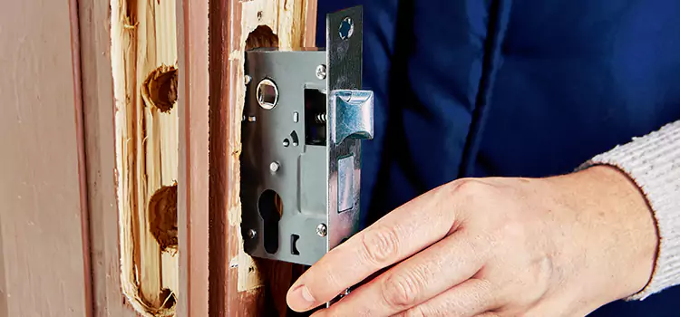 Garage Door Lock Replacement Maple Valley